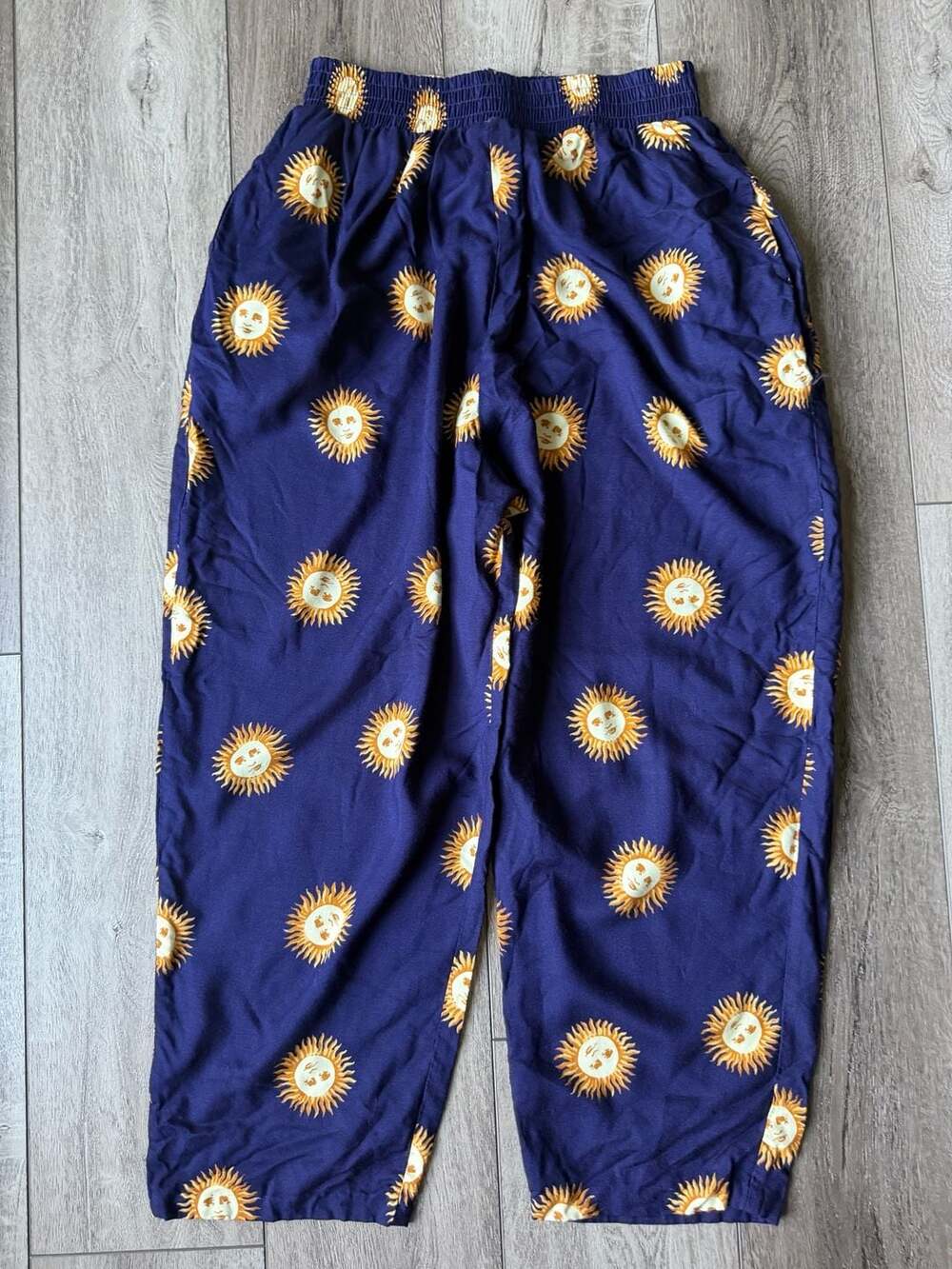 Cabrais Collection  Vintage Celestial  Sun Print  Pull-On  Pants